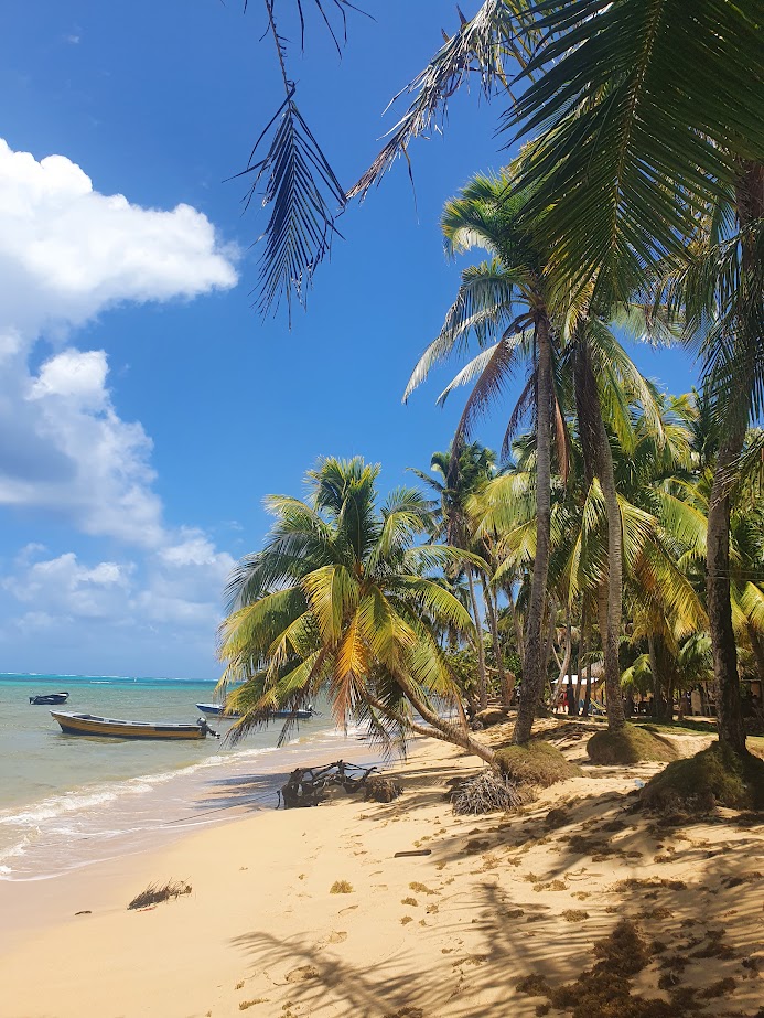 The beautiful beaches at Cayos Perlas