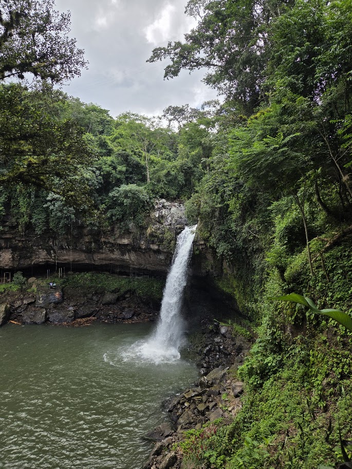 Cascada Blanca Waterfall